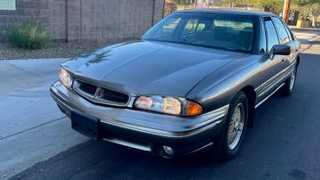 Pontiac Bonneville SE, 1999