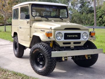 Toyota FJ-40 Land Cruiser, 1984