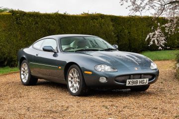 Jaguar XKR Coupe, 2000