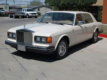 Rolls-Royce Silver Spirit Sedan, 1984