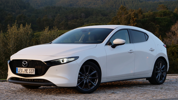 Mazda 3 SkyActiv-G 150 (BP) specs