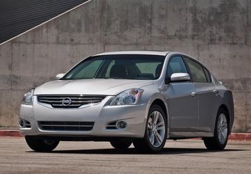Nissan Altima 2.5 (Mk IV) specs