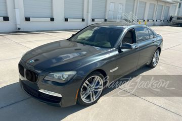 BMW 750Li, 2010