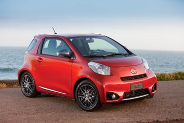 Scion iQ specs