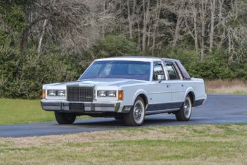 Lincoln Town Car, 1989