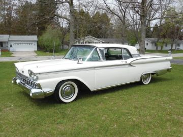 Ford Fairlane 500 Skyliner, 1959