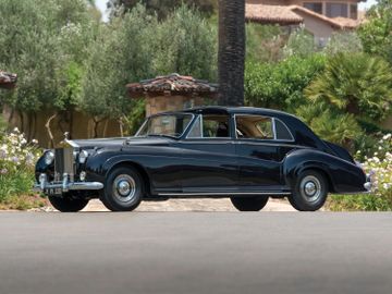 Rolls-Royce Phantom V Sedanca de Ville by James Young, 1961
