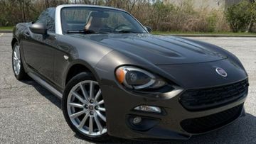 Fiat 124 Spider Lusso, 2017