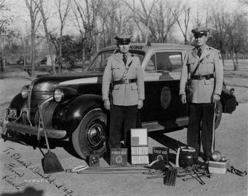PONTIAC SEDAN PATROL CAR, 1939