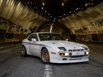 Porsche 924 Turbo ‘Holbert Racing’ Widebody, 1980