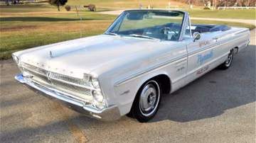 Plymouth Sport Fury Pace Car Edition مكشوفة، 1965