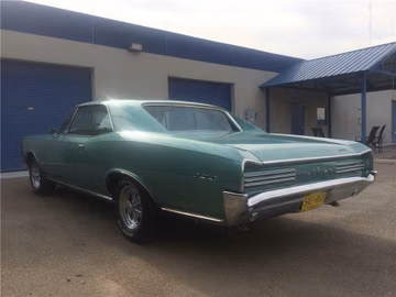 PONTIAC GTO 2 DOOR HARDTOP, 1966