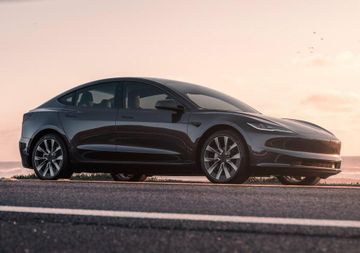 Tesla Model 3 RWD Long Range (facelift) specs
