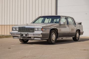 Cadillac Deville Touring Sedan, 1986