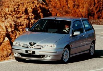 Alfa Romeo 145 1.6 specs