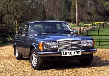 Mercedes-Benz 200 (W123) specs