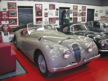 Jaguar XK 120 SE Roadster, 1954