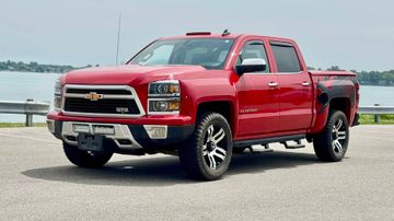 Chevrolet Silverado Custom Pickup, 2015
