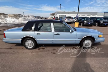 Lincoln Town Car Signature Series Sedan, 1997