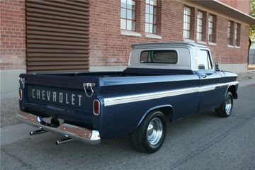 CHEVROLET C-10 PICKUP, 1965