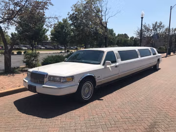 Lincoln Town Car Limousine, 1997