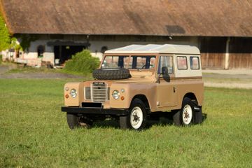 Land Rover 88 Series III, 1975