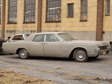 Lincoln Continental Sedan, 1967