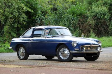 MG B Mk I with hardtop, 1968