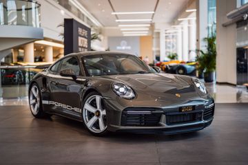 Porsche 911 Turbo 50th Anniversary Edition – A Legacy Reimagined. 