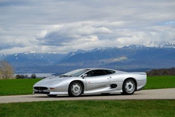 Jaguar XJ220, 1994