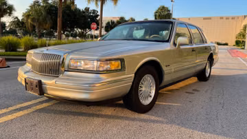 Lincoln Town Car, 1997