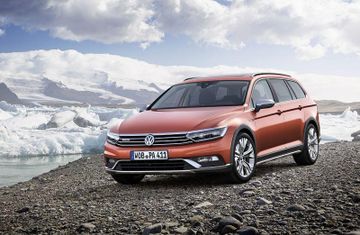 VW Passat Alltrack 2.0 TSI 4Motion (B8) specs