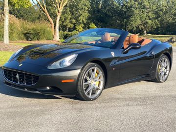Ferrari California Spider, 2013