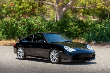 Porsche 911 'Type 996.2' GT3 VIN. WP0AC29944S692461, 2004
