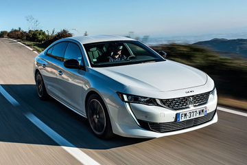 Peugeot 508 Hybrid 225 (Mk II) specs