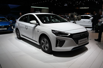 Hyundai Ioniq Plug-in-Hybrid specs