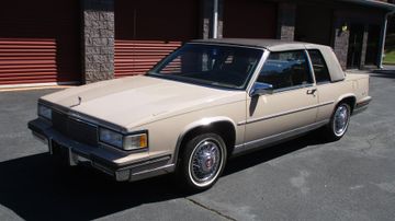 Cadillac Deville Coupe, 1988