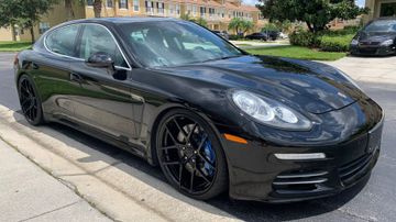Porsche Panamera 4S, 2014