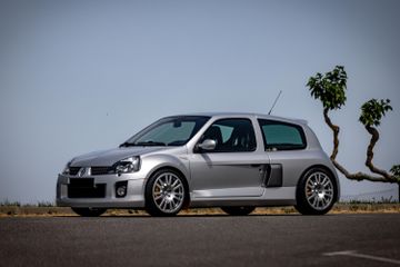 Renault Clio V6 Phase II, 2003