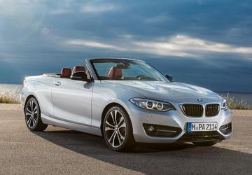 BMW 220d Cabrio (F23) specs