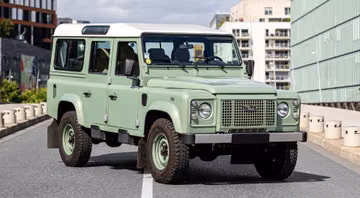 Land Rover Defender 110 « Heritage Edition », 2016