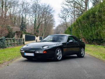 Porsche 928 GTS, 1992