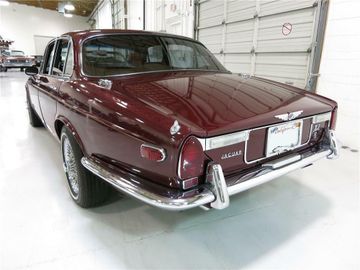 JAGUAR XJ 6 CUSTOM 4 DOOR SEDAN, 1973