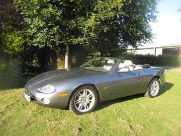 Jaguar XK8 Convertible, 2002