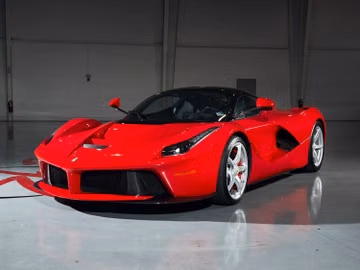 Ferrari LaFerrari, 2015