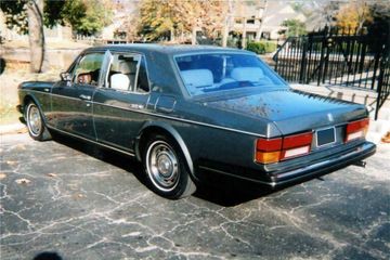 ROLLS-ROYCE SILVER SPIRIT 4 DOOR SEDAN, 1989