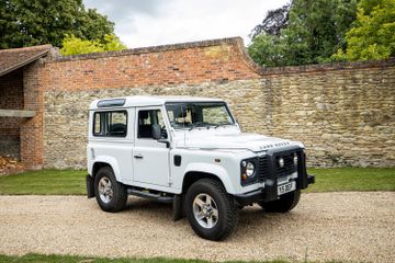 Land Rover Defender 90 Hardtop, 2013