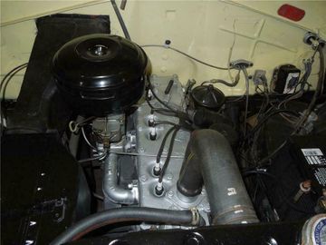 Plymouth Deluxe كوبيه بثلاث نوافذ، 1950