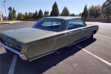 CHRYSLER NEWPORT, 1968
