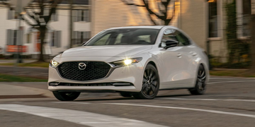 Mazda 3 Sedan 2.5 (BP) specs